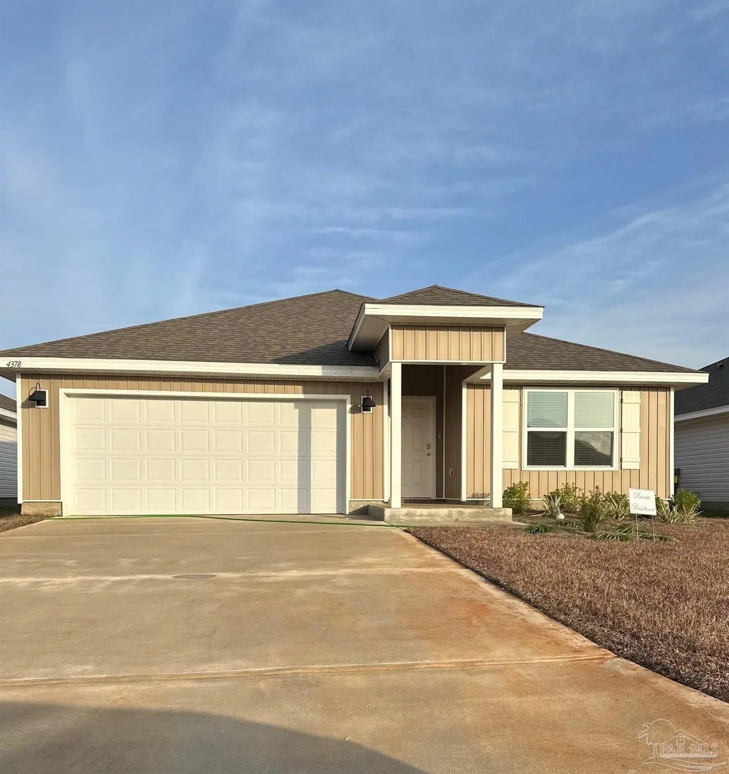 Photo of Listing #674595