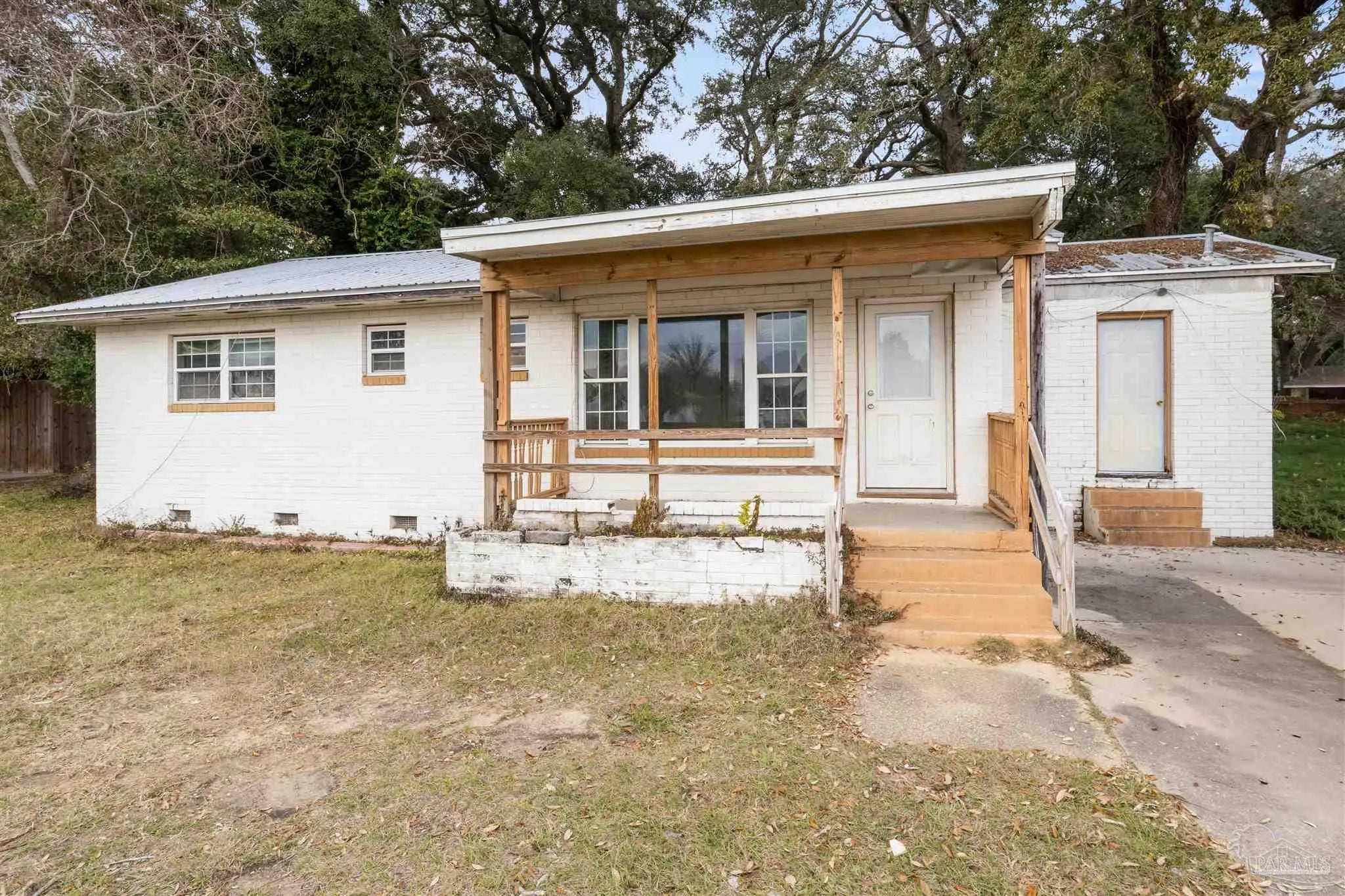 Photo of Listing #677307