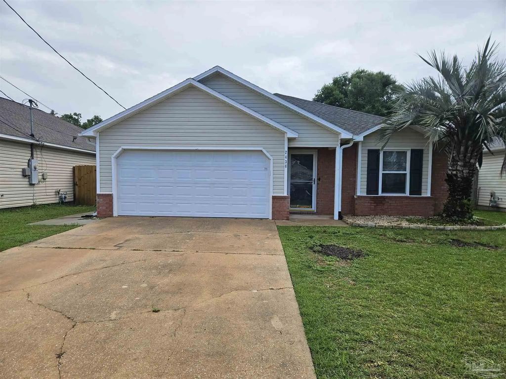 2436 Gulf Breeze Ave, Pensacola