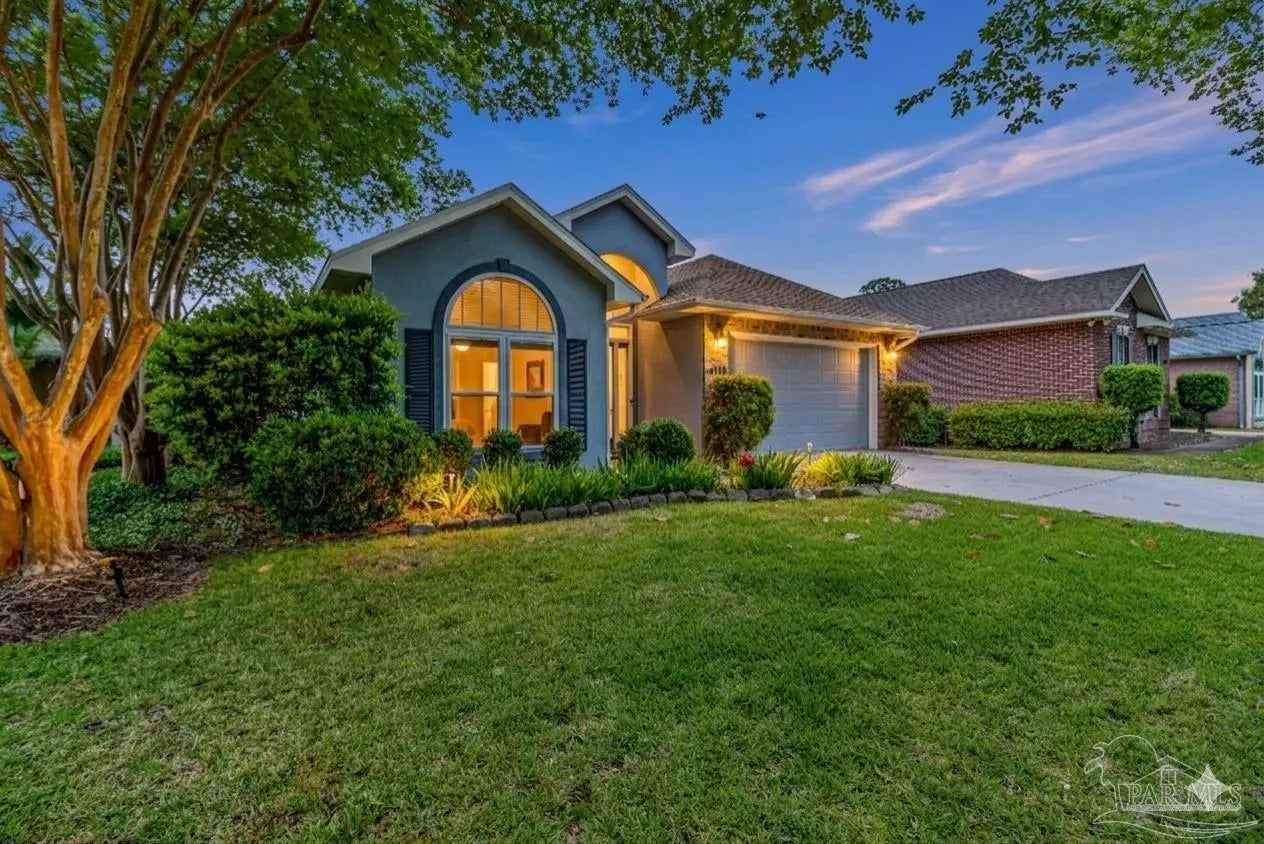 Photo of Listing #680494