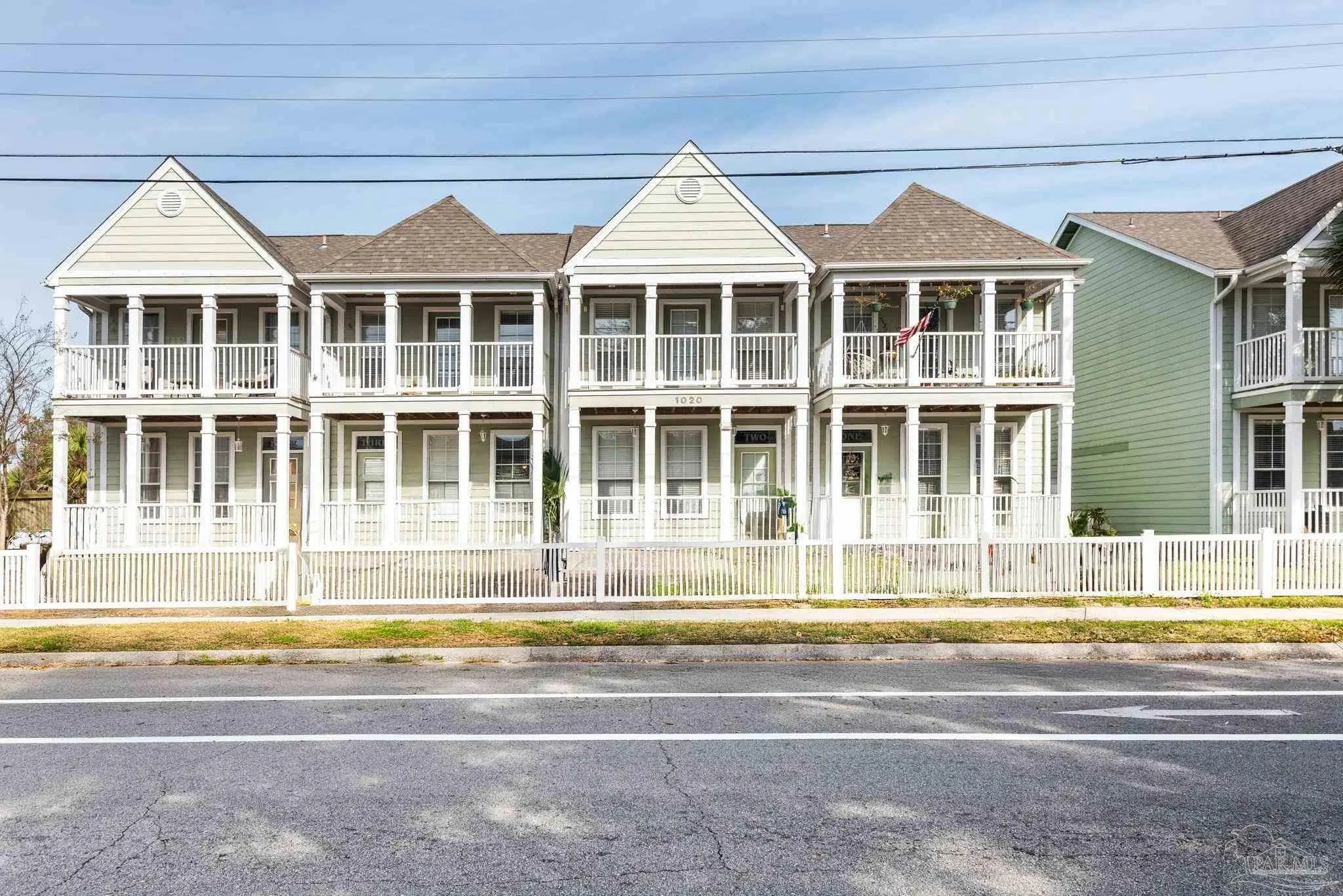 Photo of Listing #678572