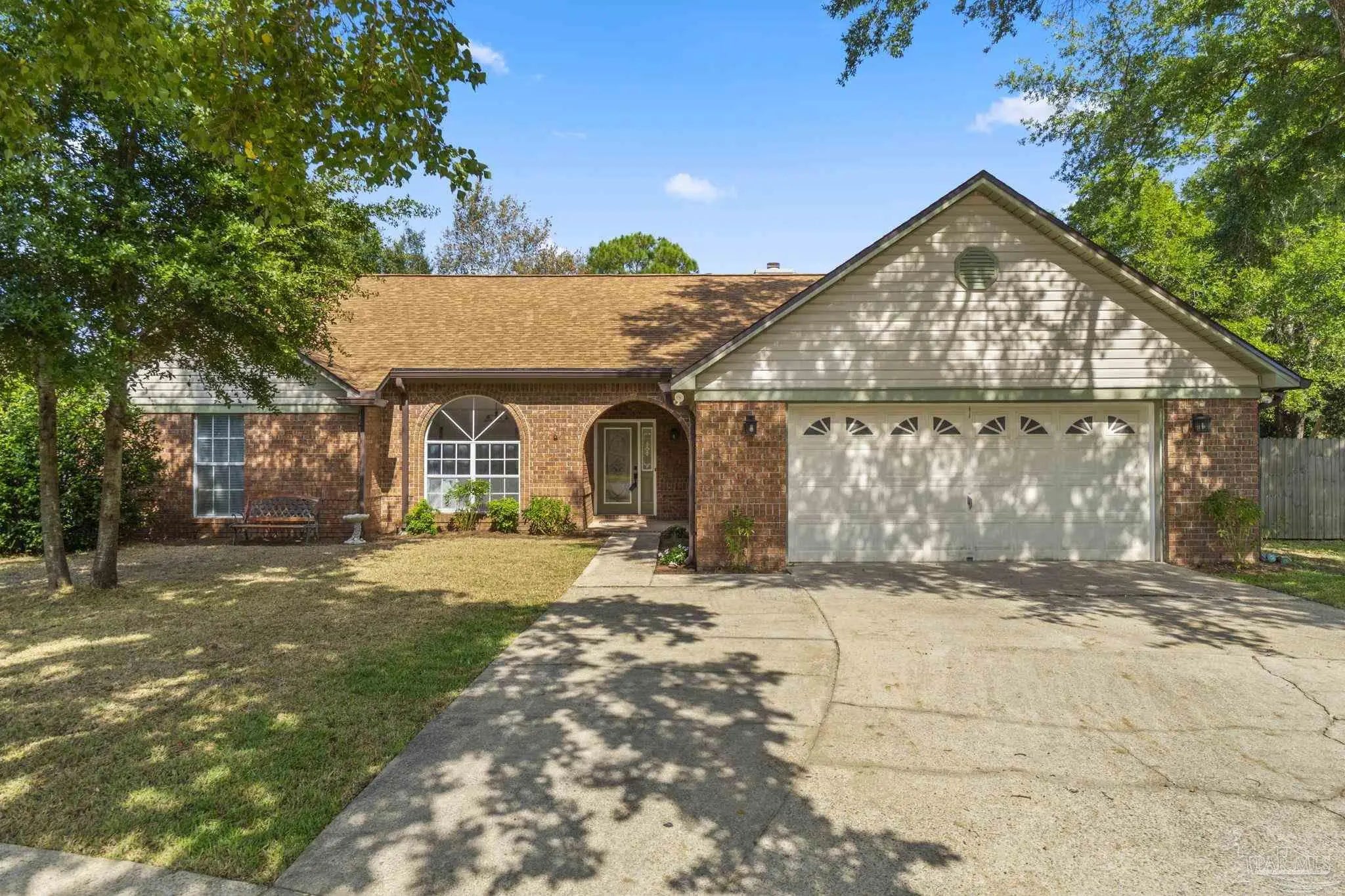 Photo of Listing #667830