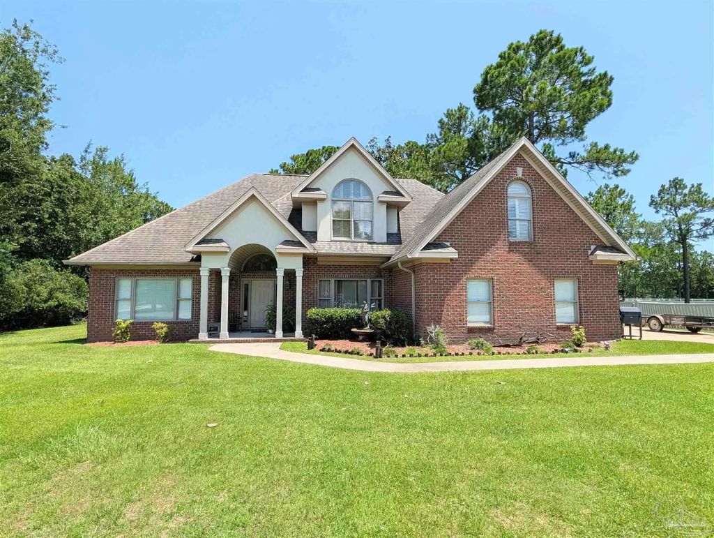 5325 Pale Moon Dr, Pensacola