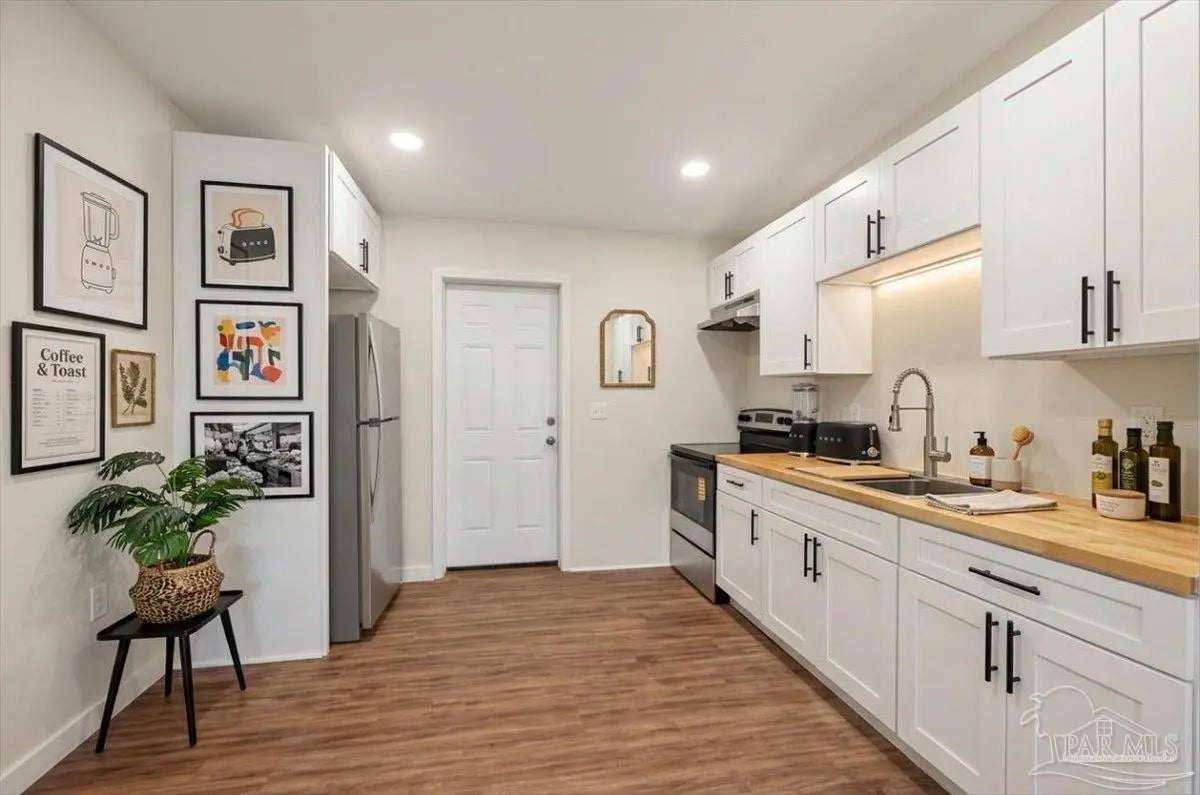 Photo of Listing #678987