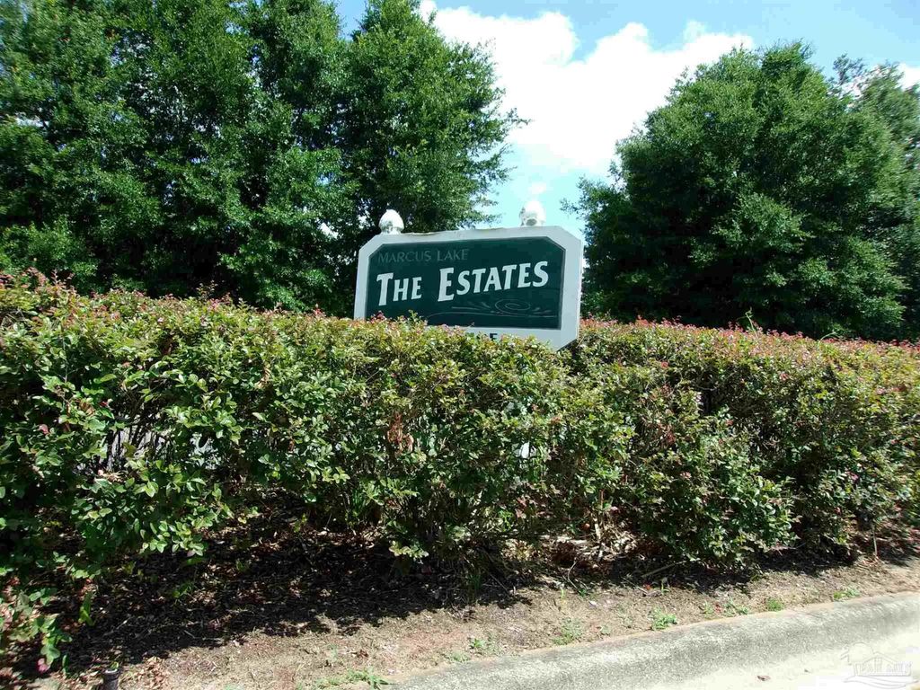 6001 Toulouse Dr, Pensacola