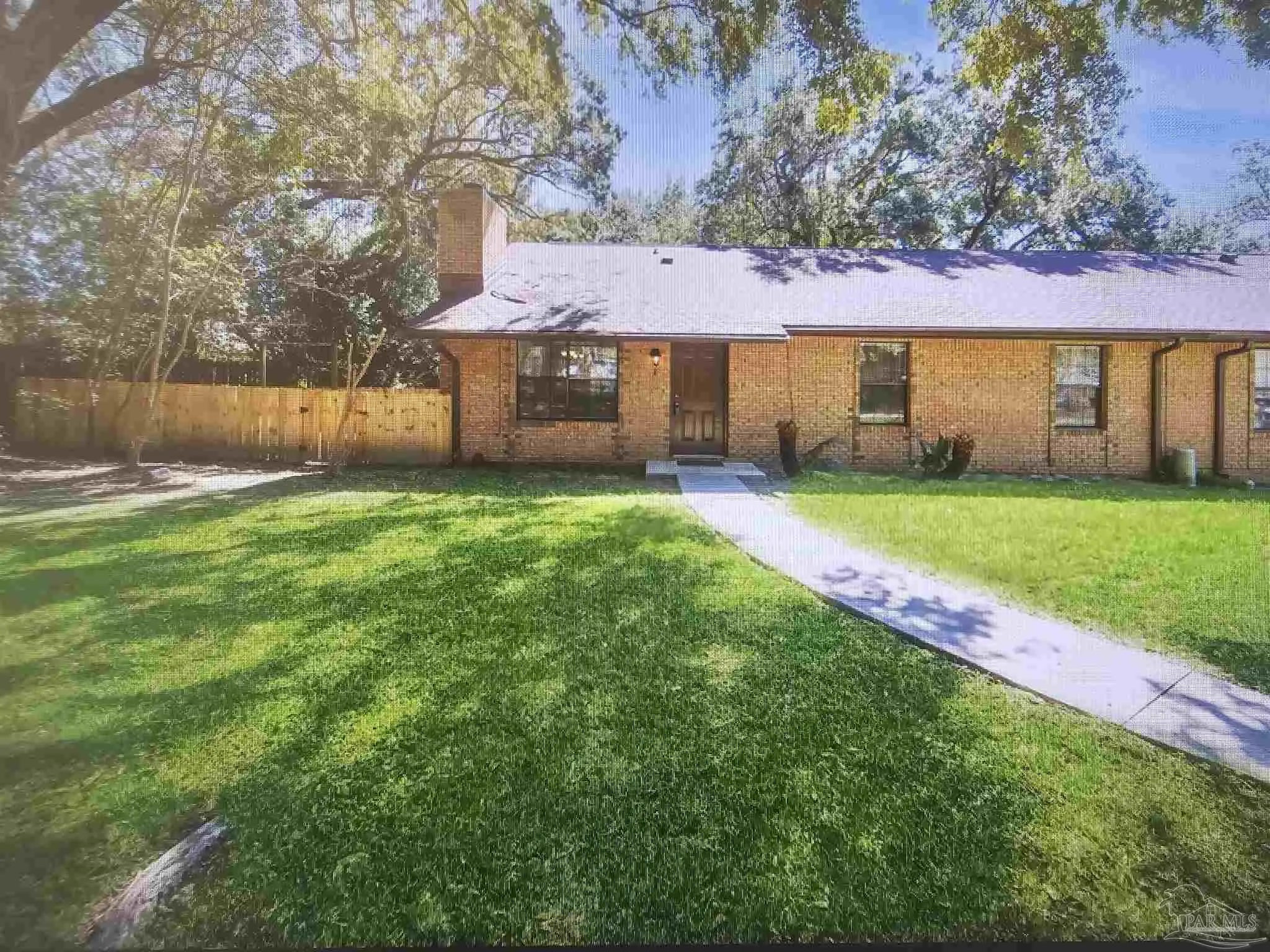 Photo of Listing #658099