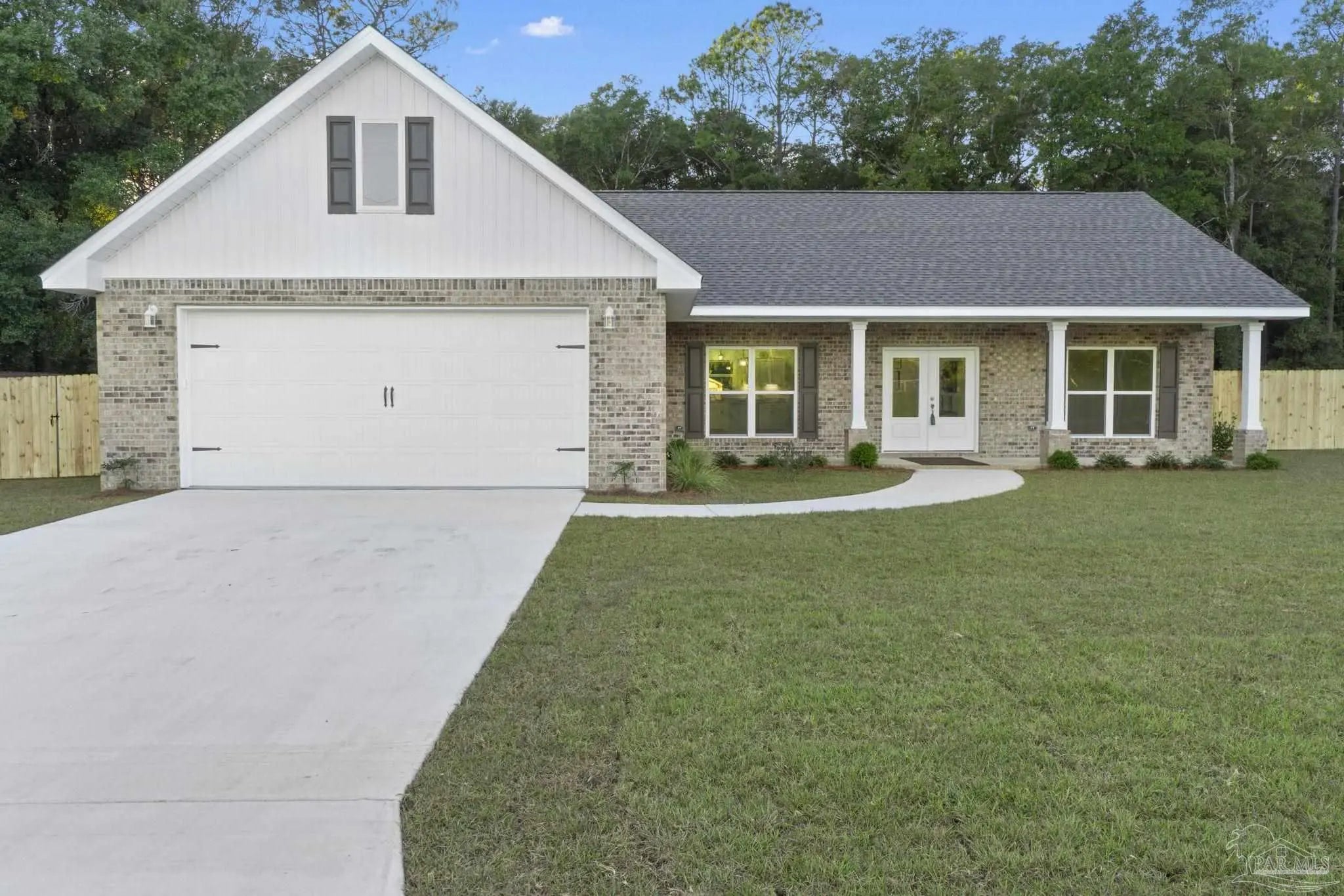 Photo of Listing #673317