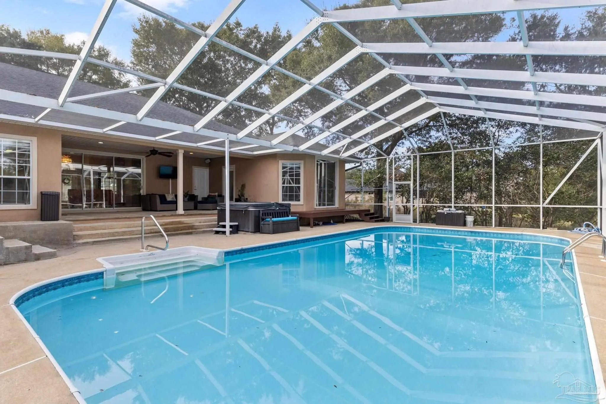 Photo of Listing #678494