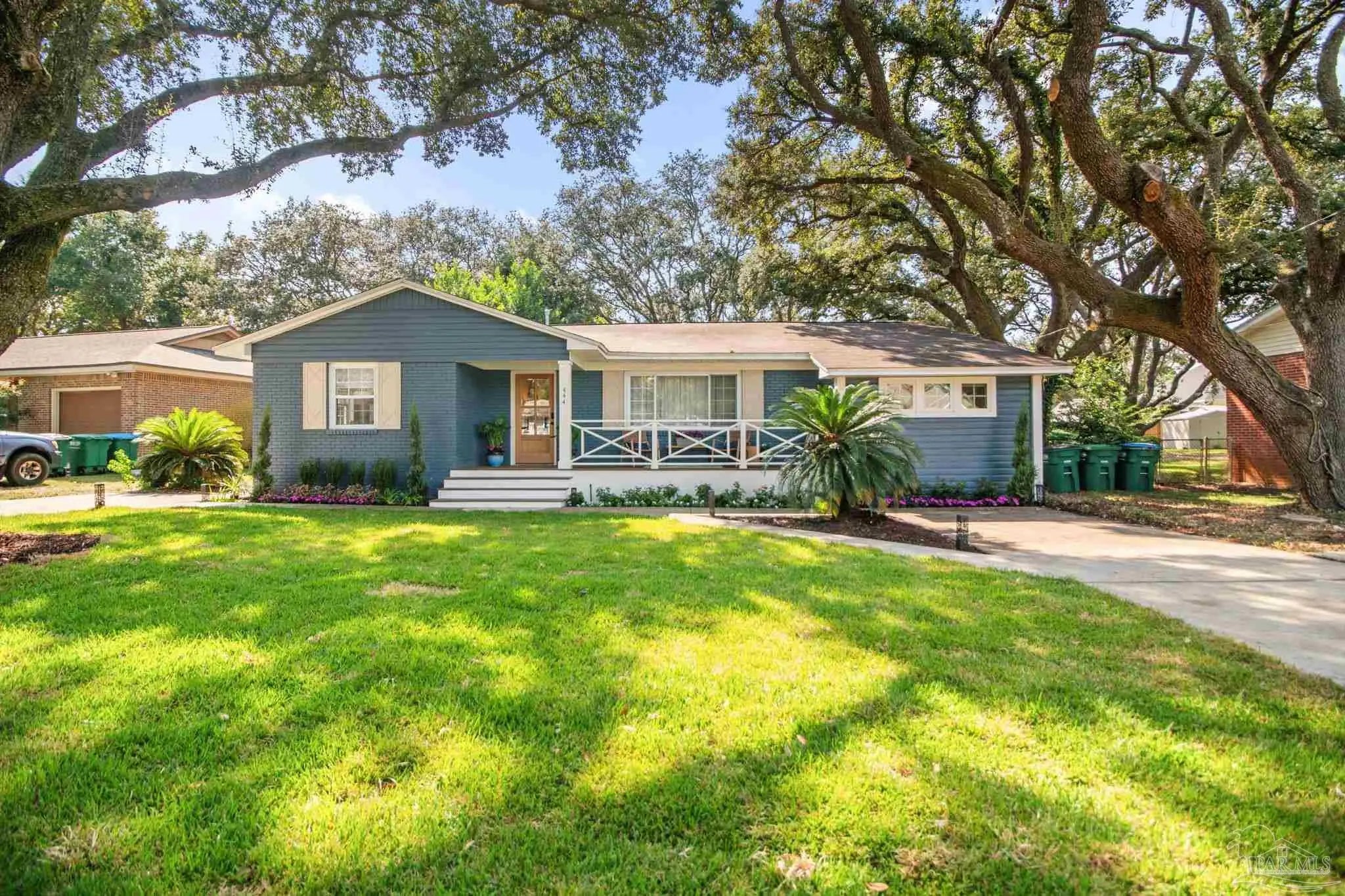 Photo of Listing #680729