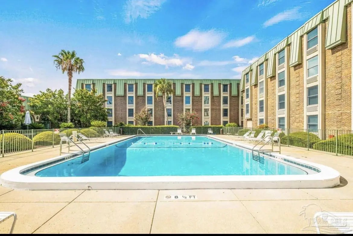 Photo of Listing #679473