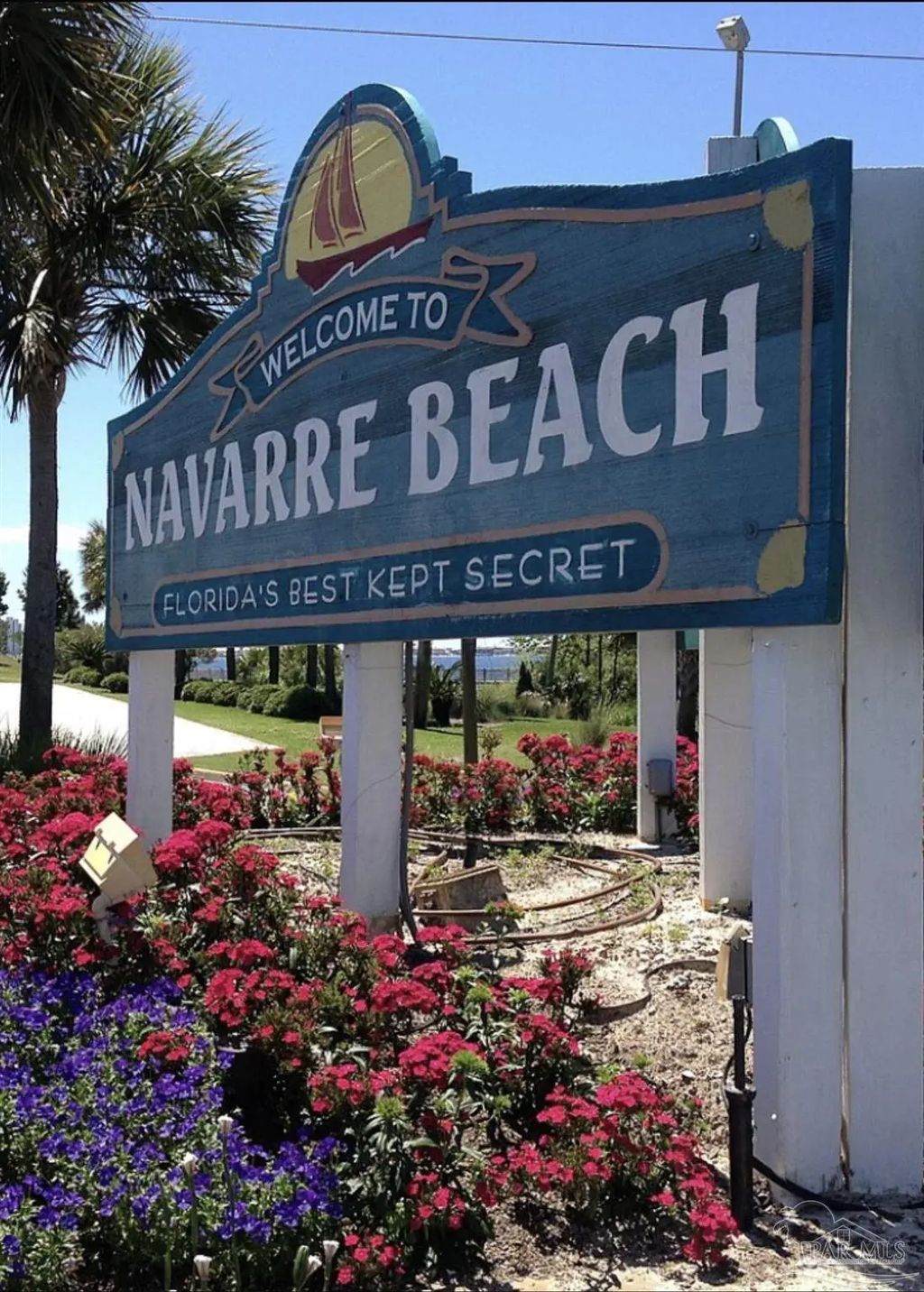2073 Palmetto Lake Dr, Navarre