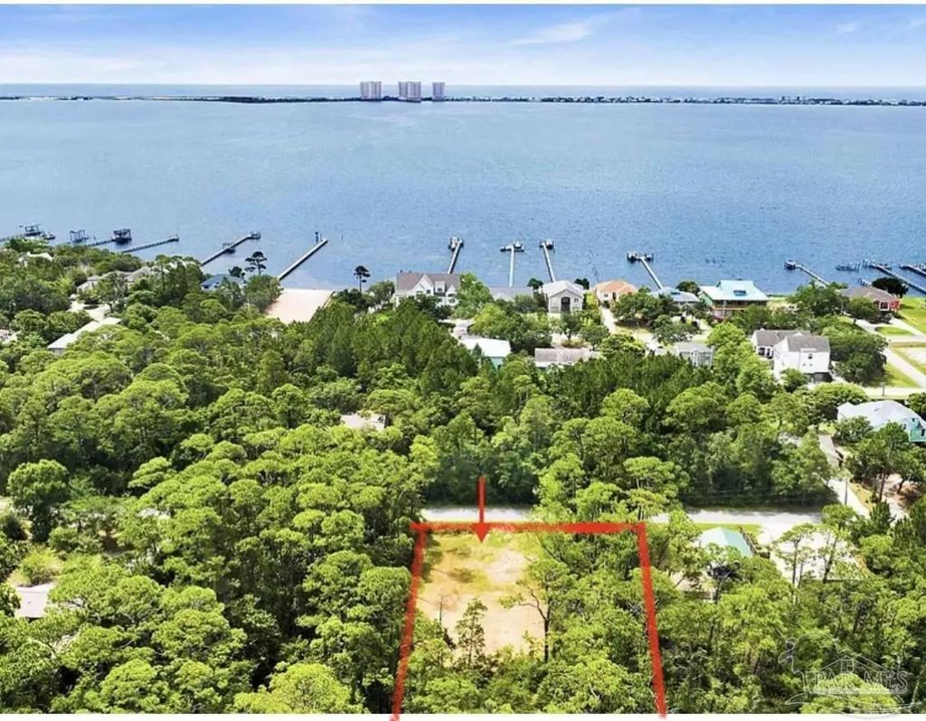 3026 Laurel Dr, Gulf Breeze