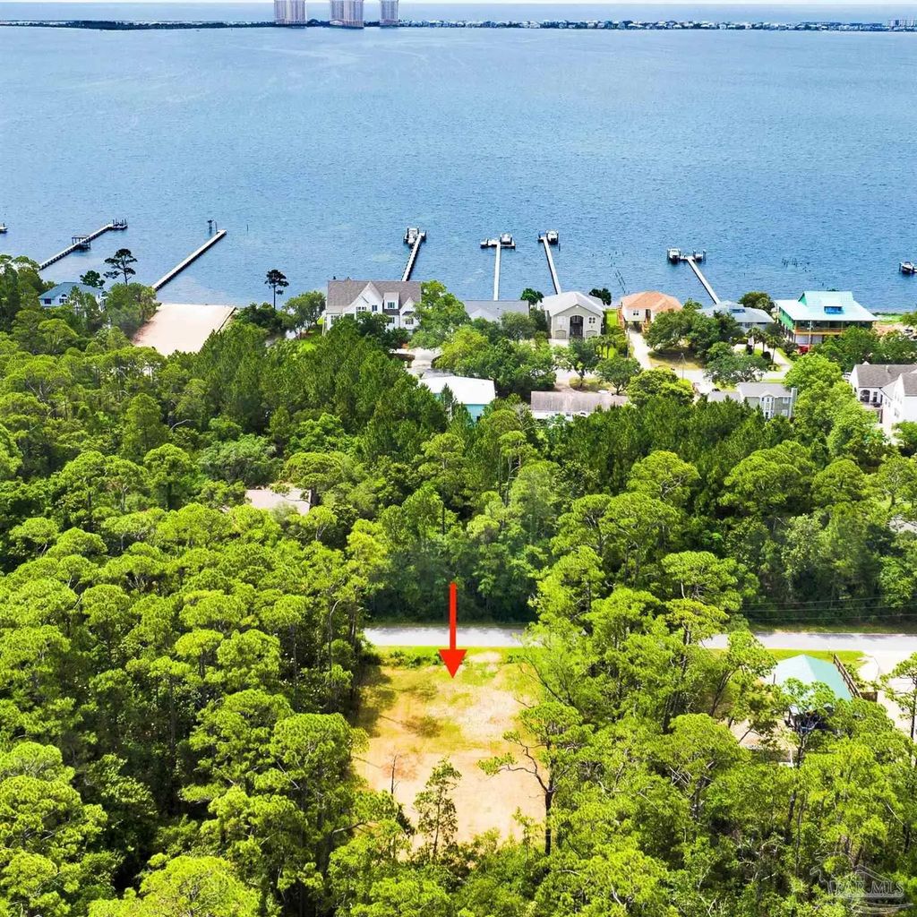 3026 Laurel Dr, Gulf Breeze