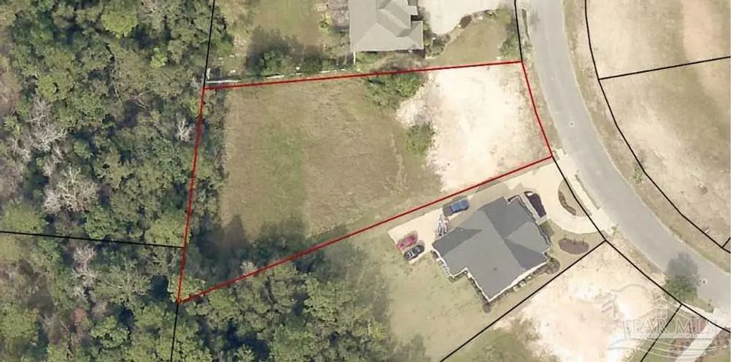 5728 Highland Lake Dr, Milton
