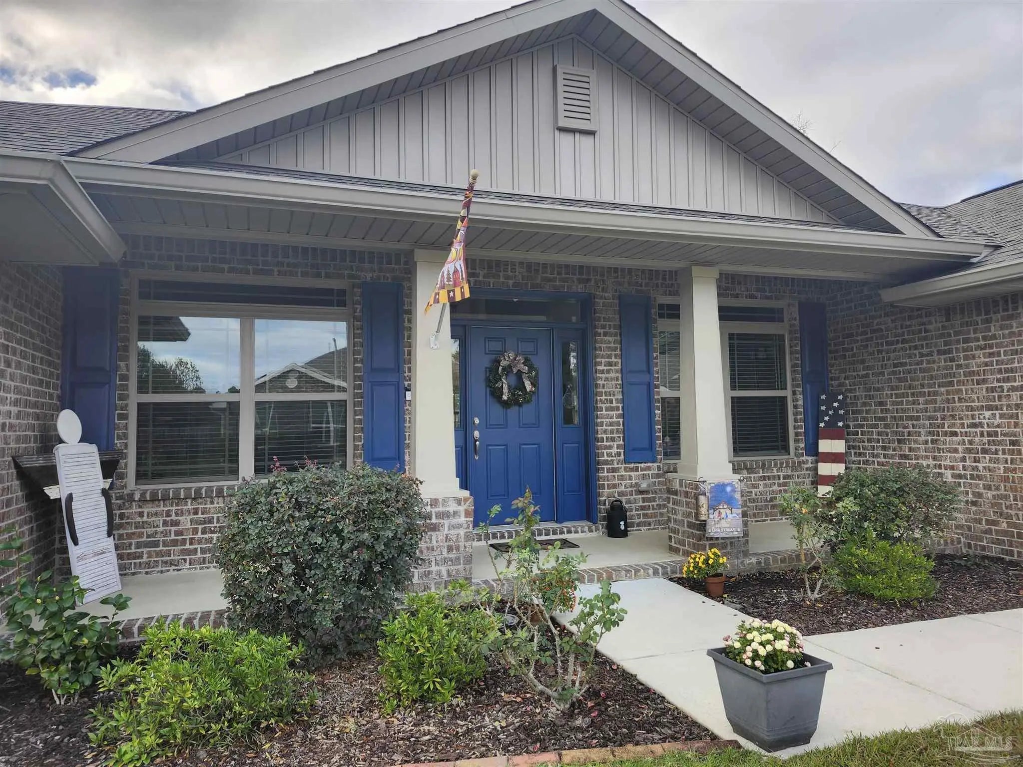 Photo of Listing #674574