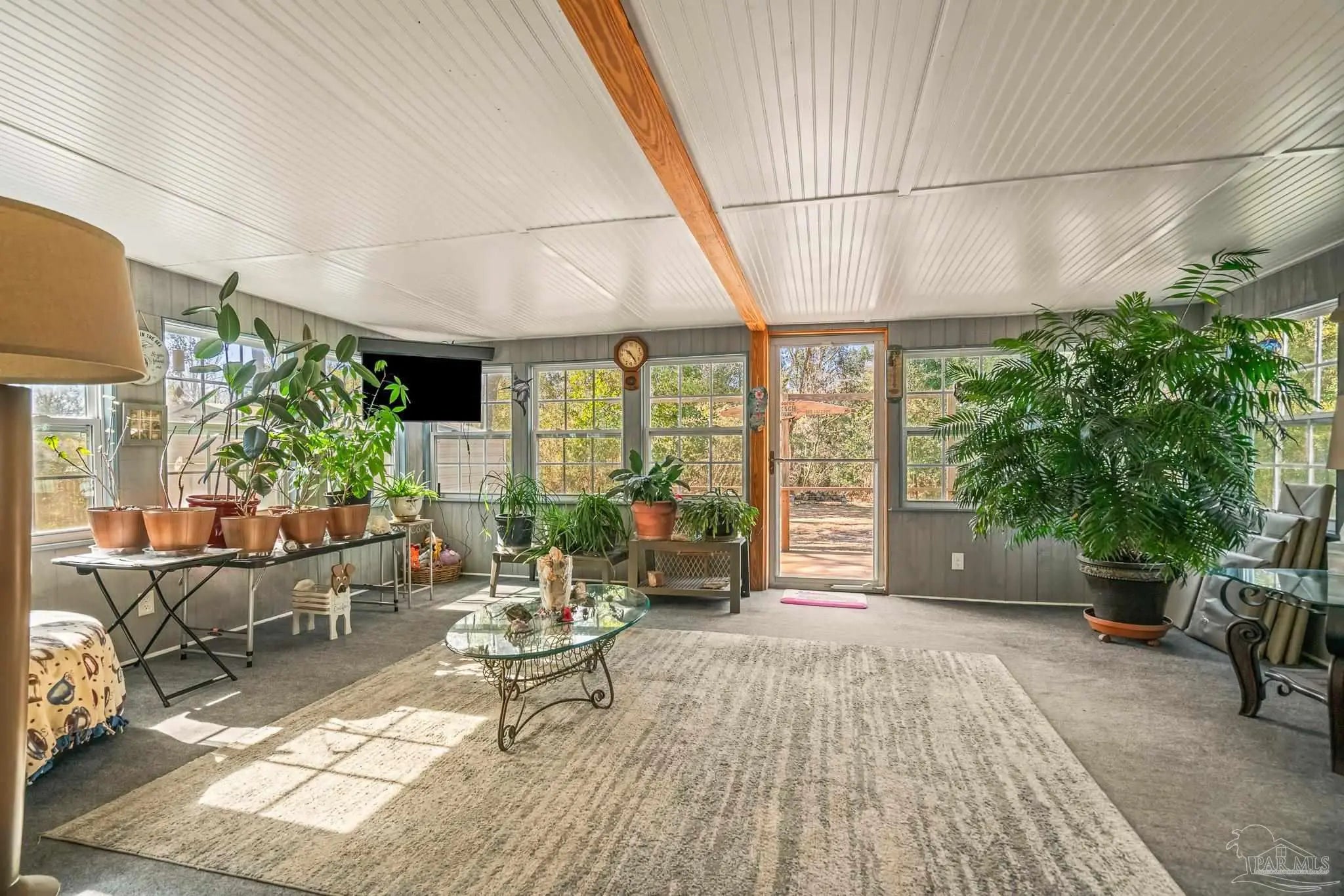 Photo of Listing #677089