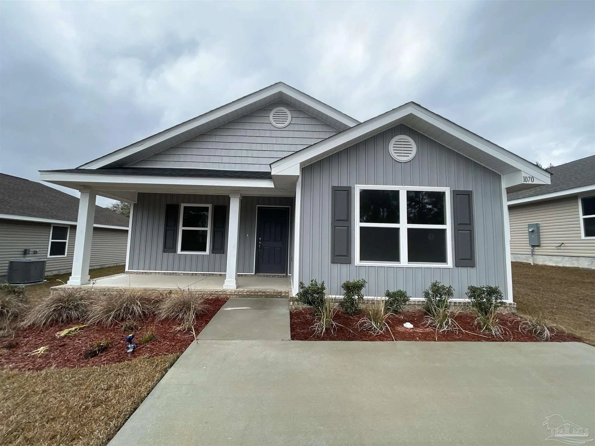 Photo of Listing #651803