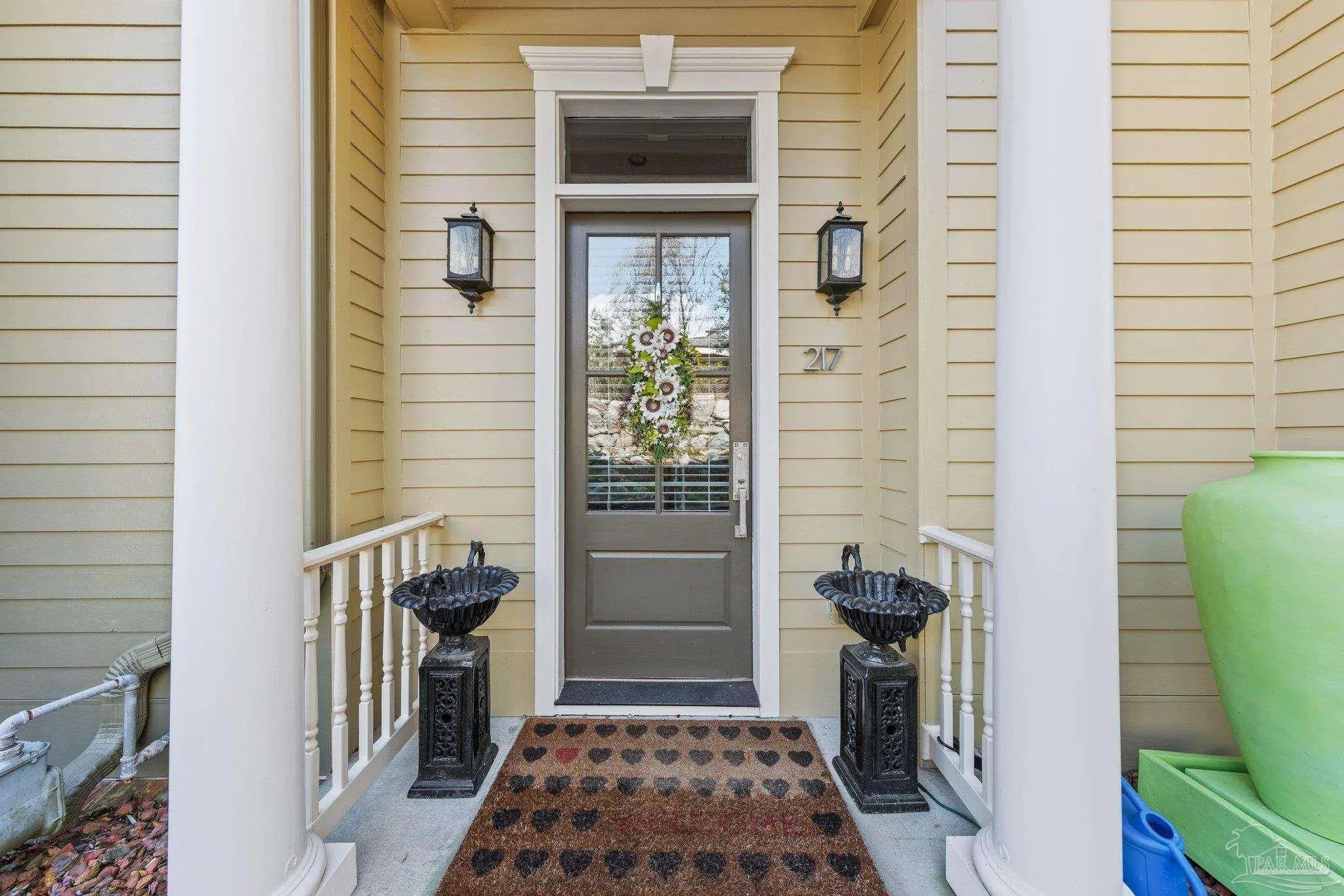 Photo of Listing #671929