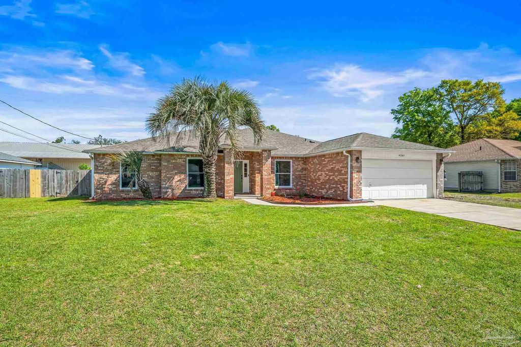4263 Crosswinds Dr, Milton