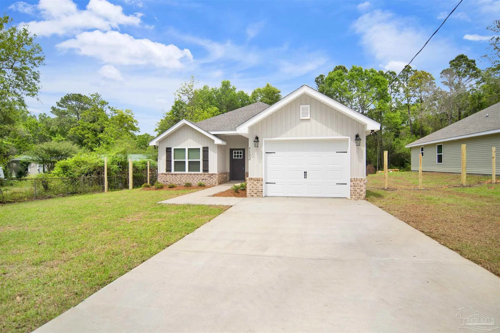 Photo of Listing #678832