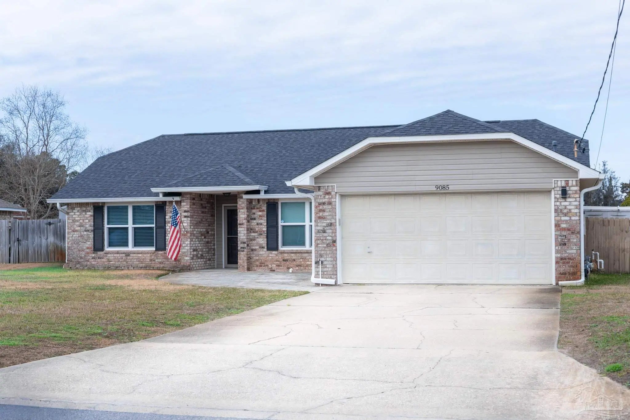 Photo of Listing #677489