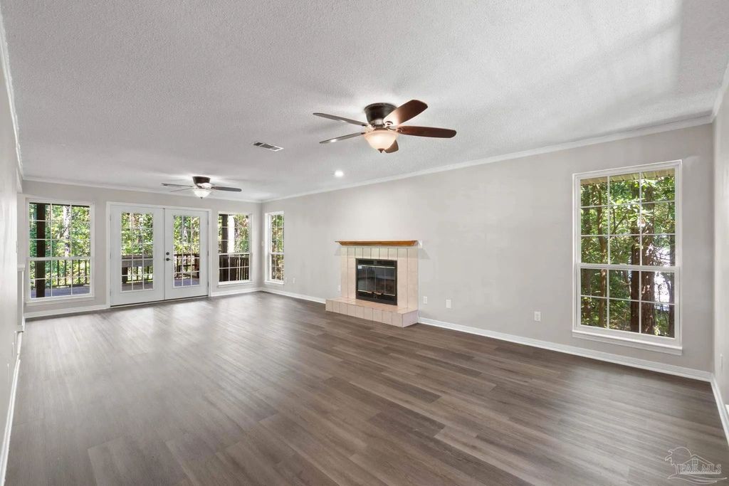 1026 Woodlore Cir, Gulf Breeze