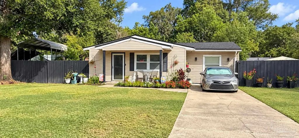 4660 Kimberly Dr, Pensacola