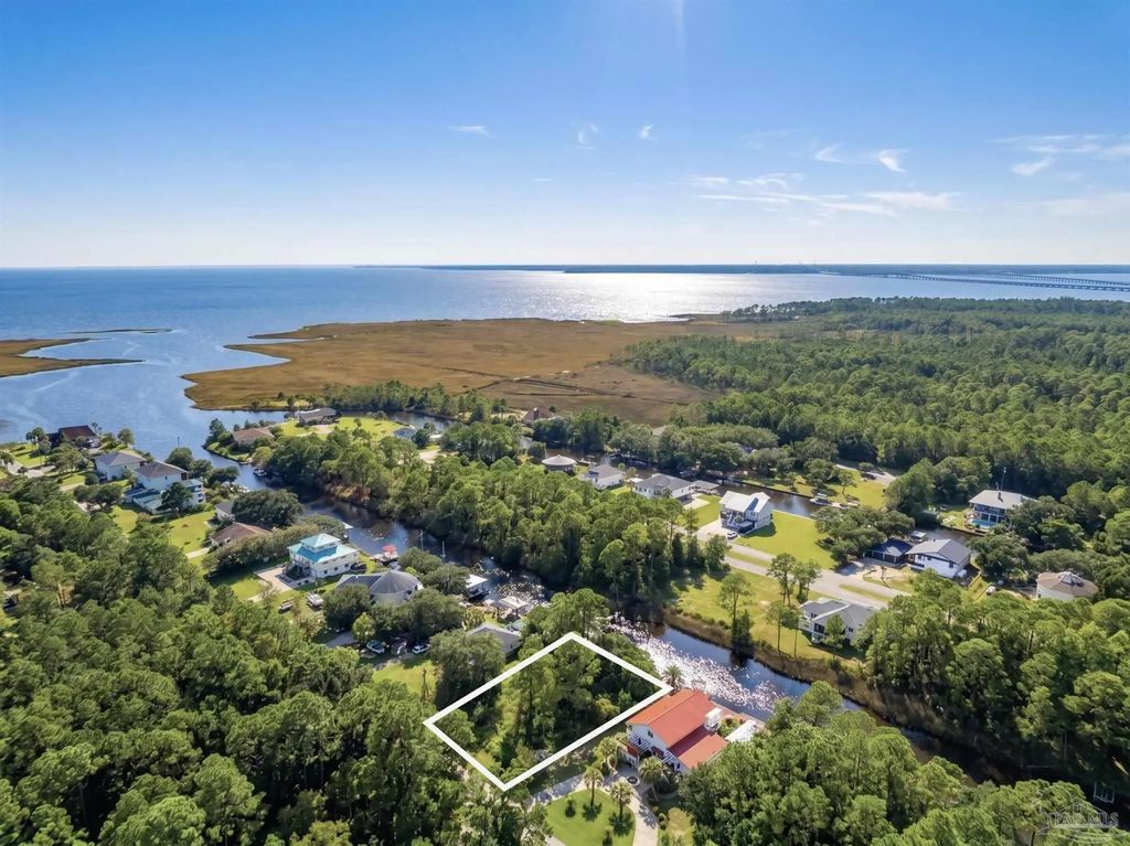2649 San Clemente Dr, Milton