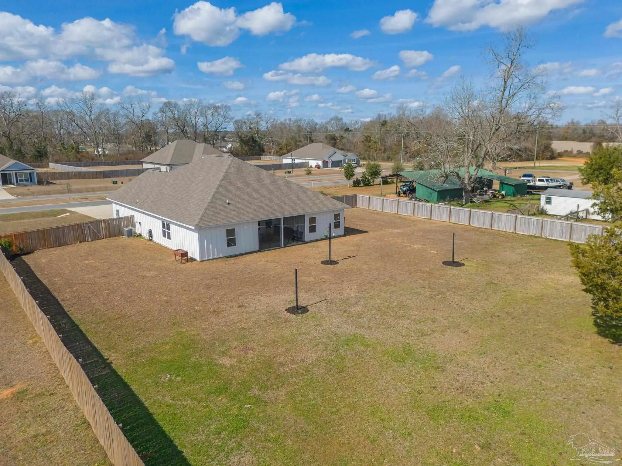 Photo of Listing #677586