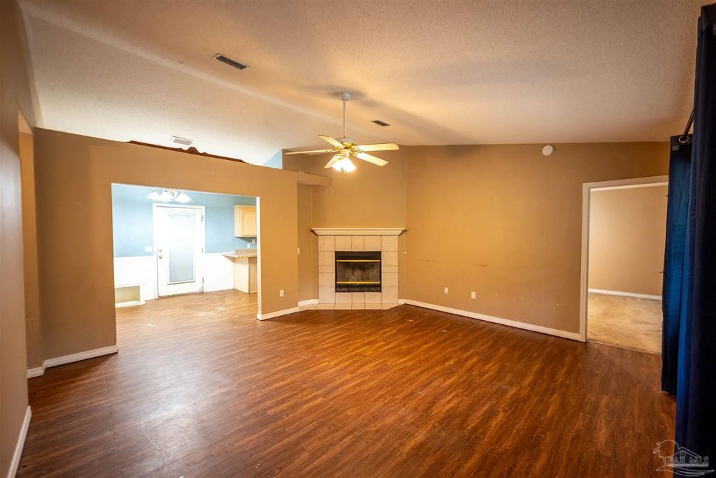 7472 Johnson Rd, Milton