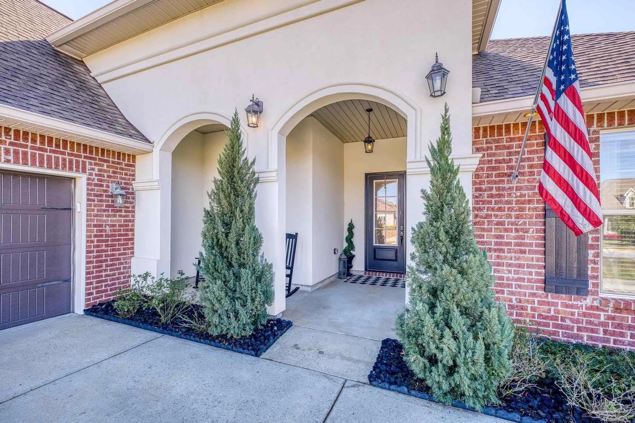 Photo of Listing #678521