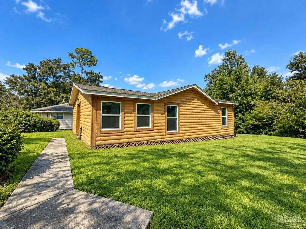 5770 Hwy 95a, Molino