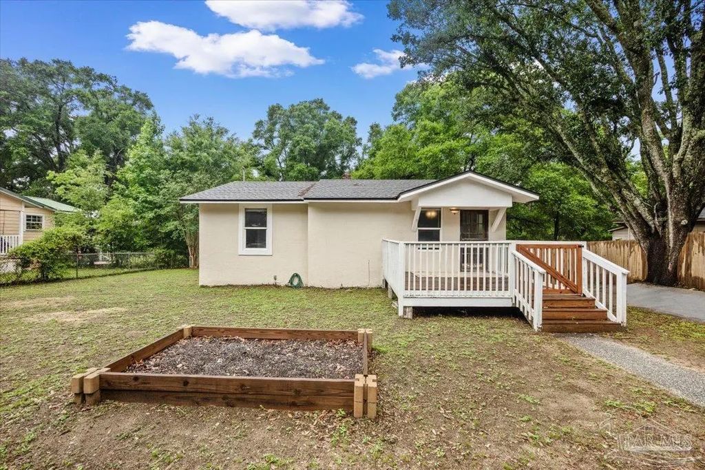 671 Georgia St, Crestview