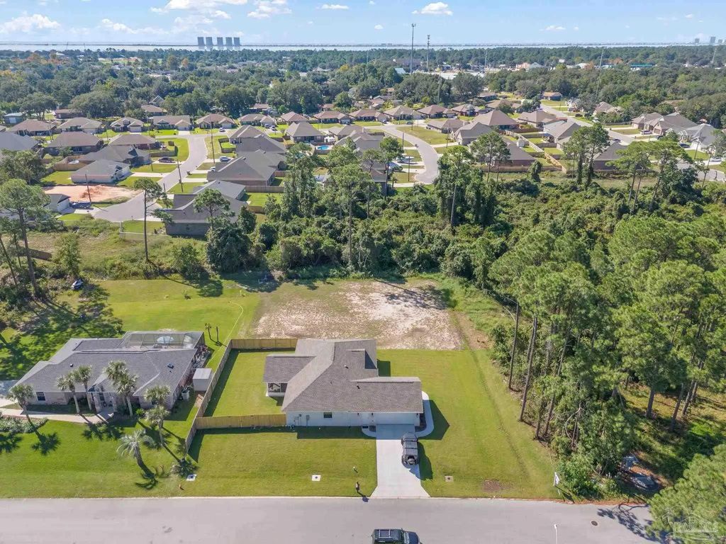 Rutgers Rd, Gulf Breeze