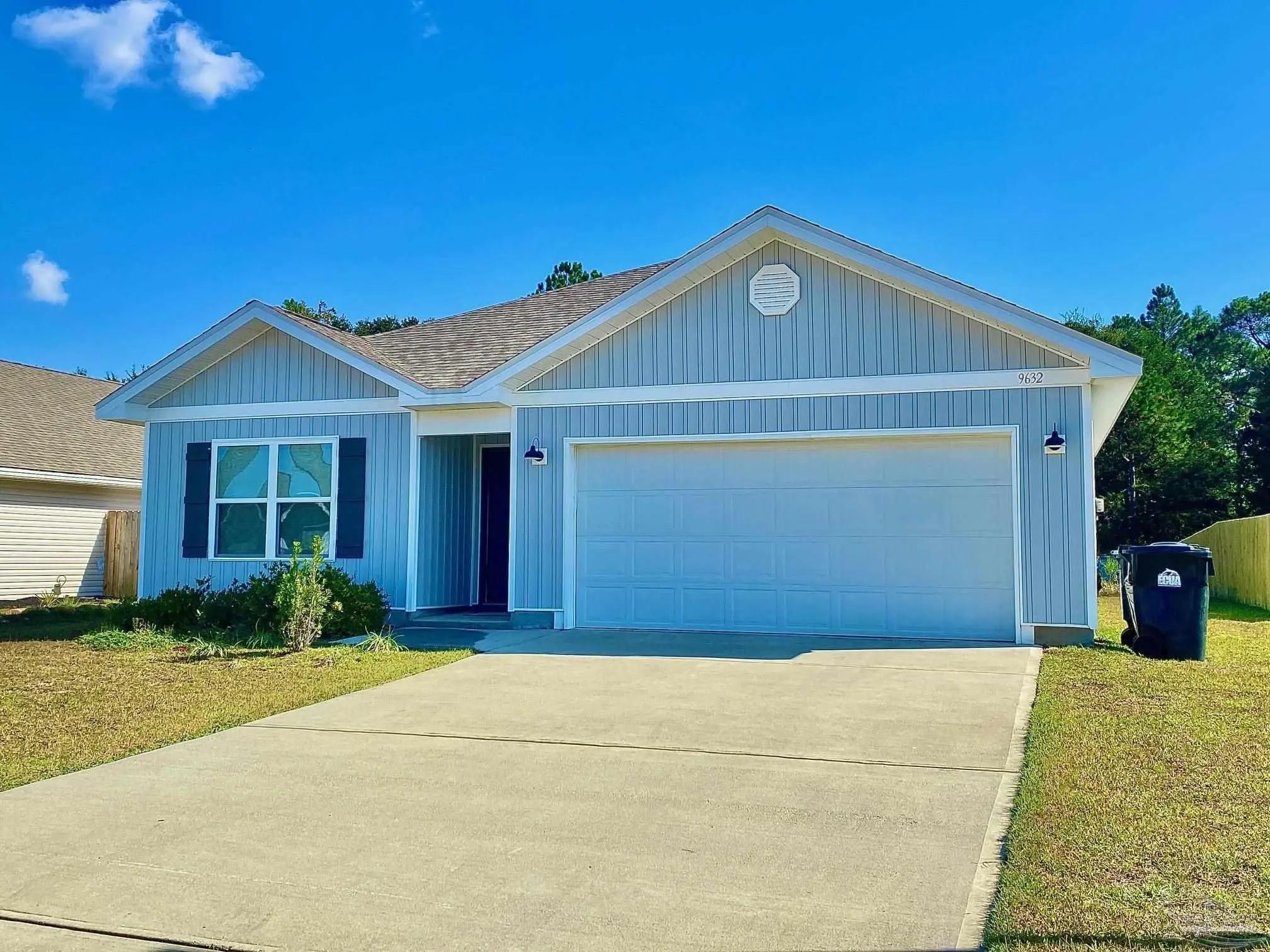 Photo of Listing #674176