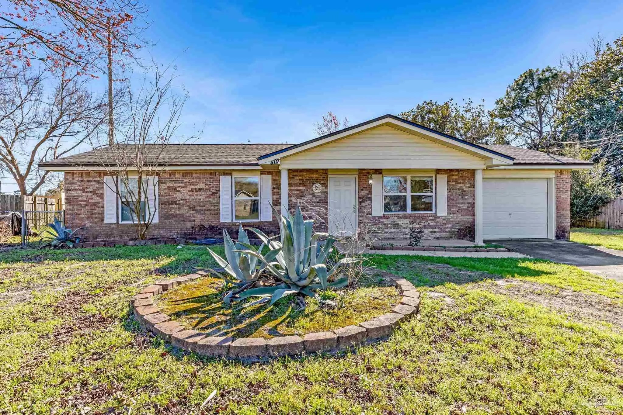 Photo of Listing #678340