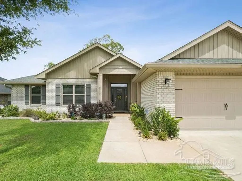 5717 Old Stone Blvd, Milton