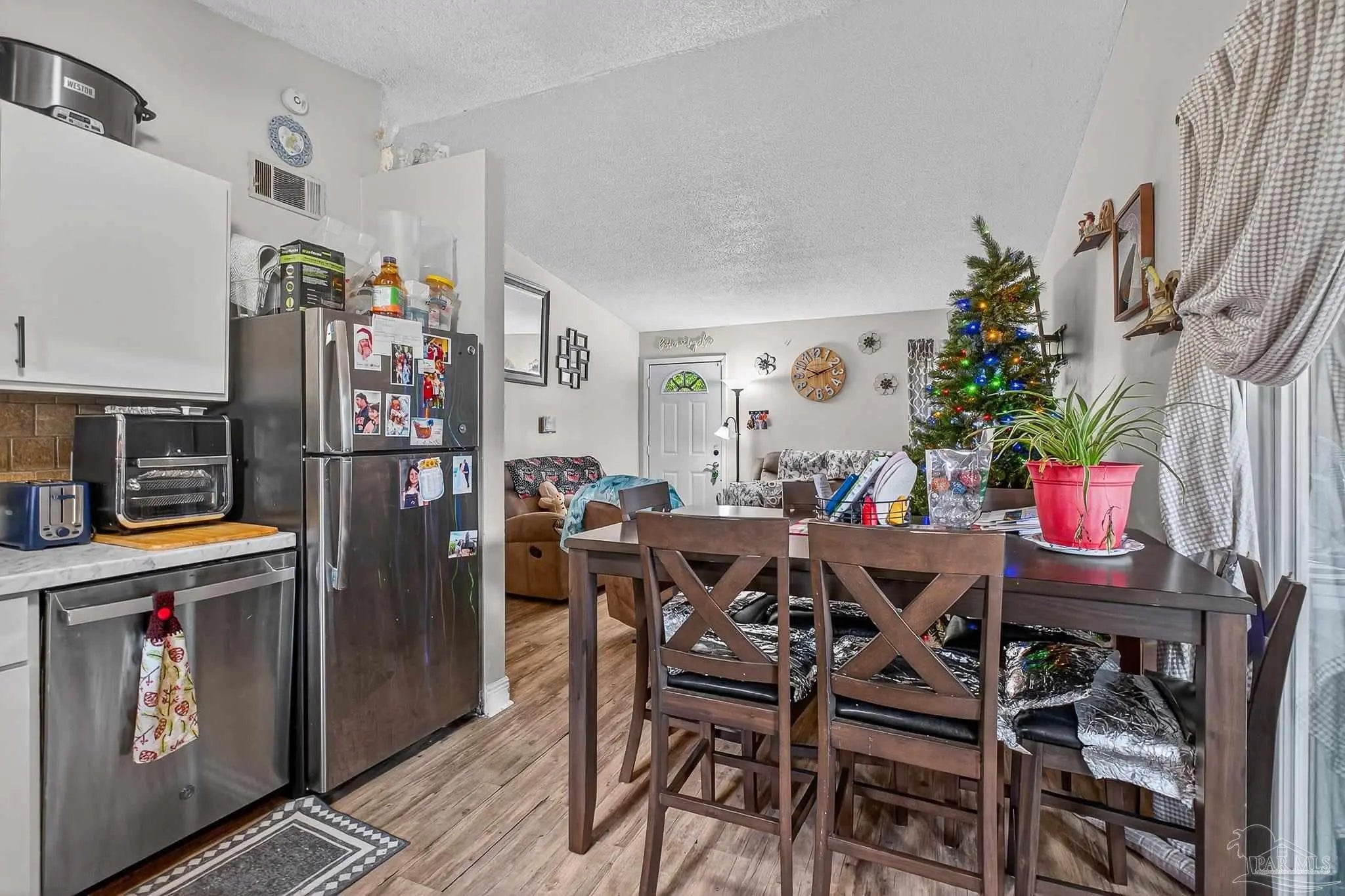 Photo of Listing #669826