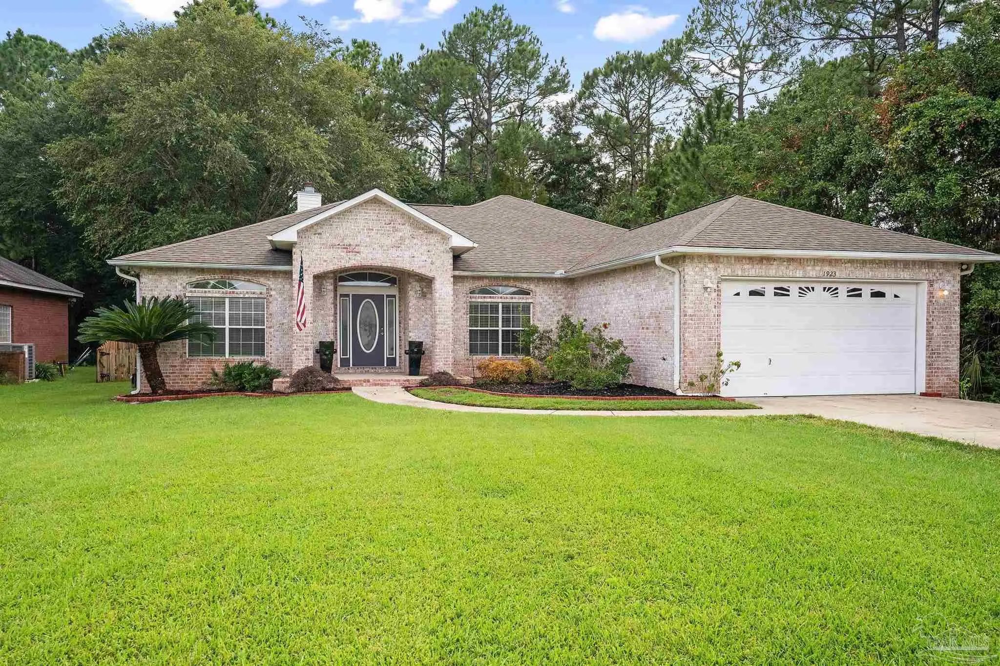 Photo of Listing #689066