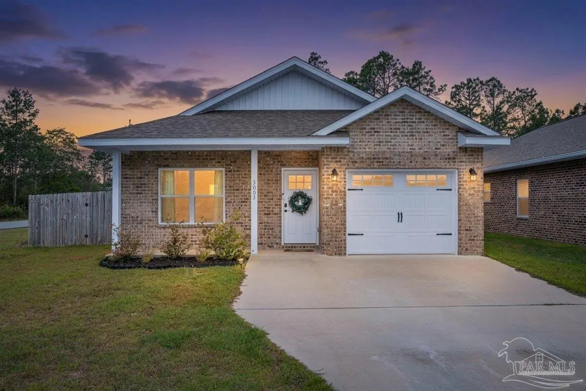 Photo of Listing #680577