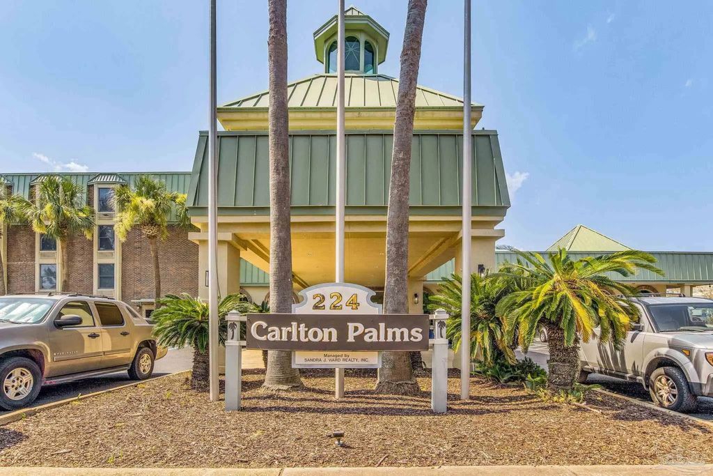 224 E Garden St #333, Pensacola