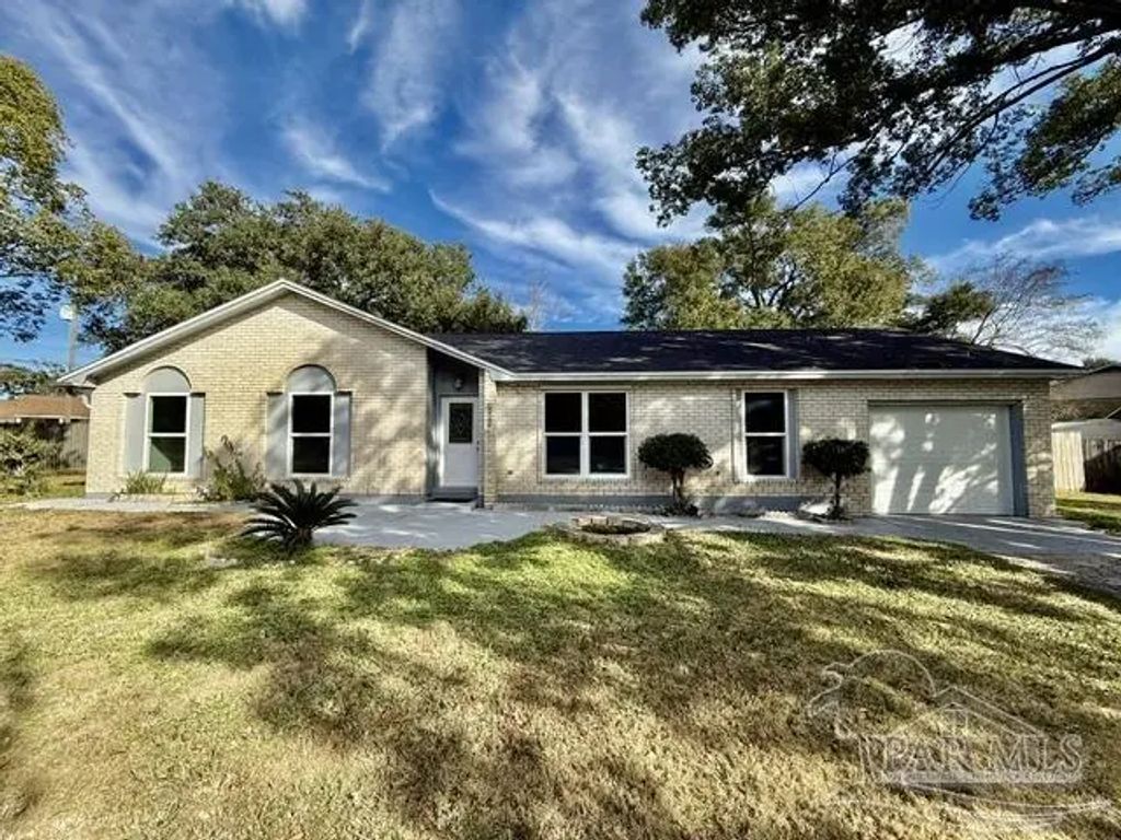 4184 Aqua Vista Dr, Pensacola