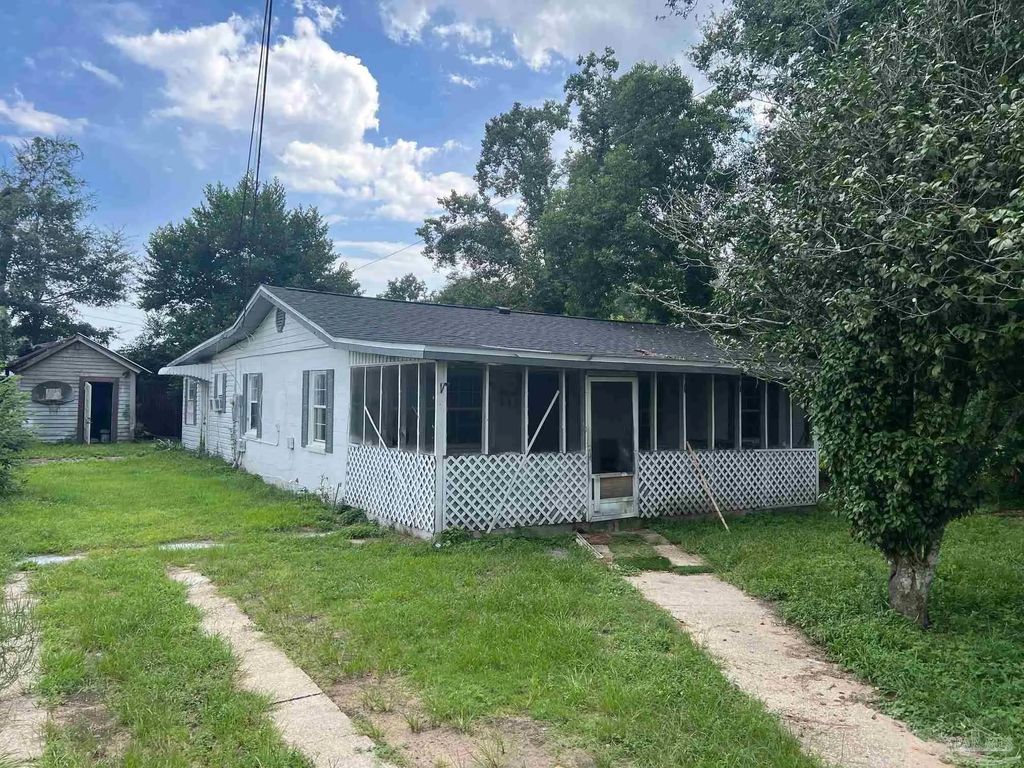 3703 W Theresa St, Pensacola