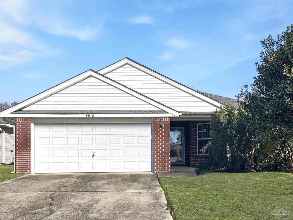 9018 Camelot Pl, Pensacola