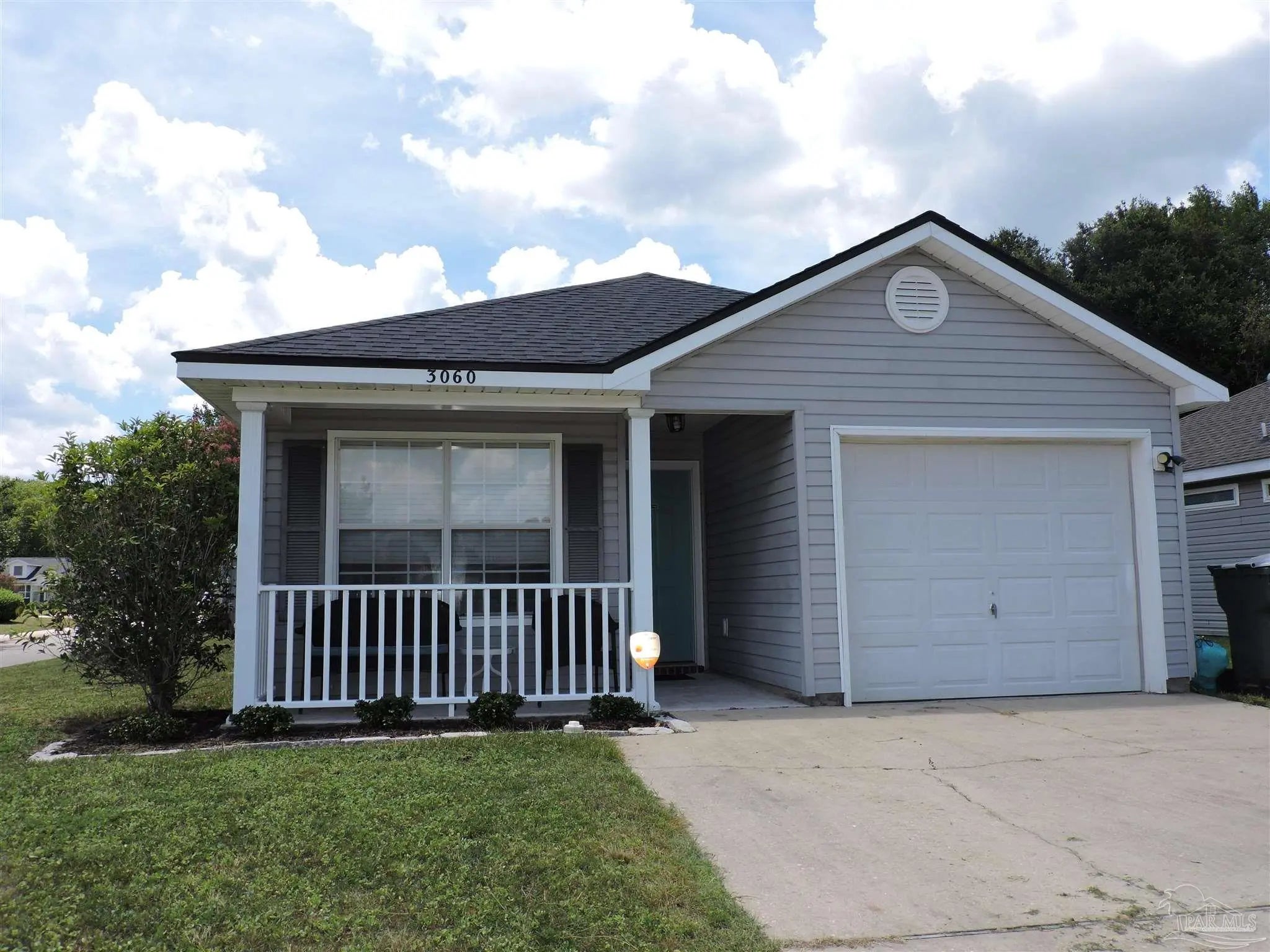 Photo of Listing #679689