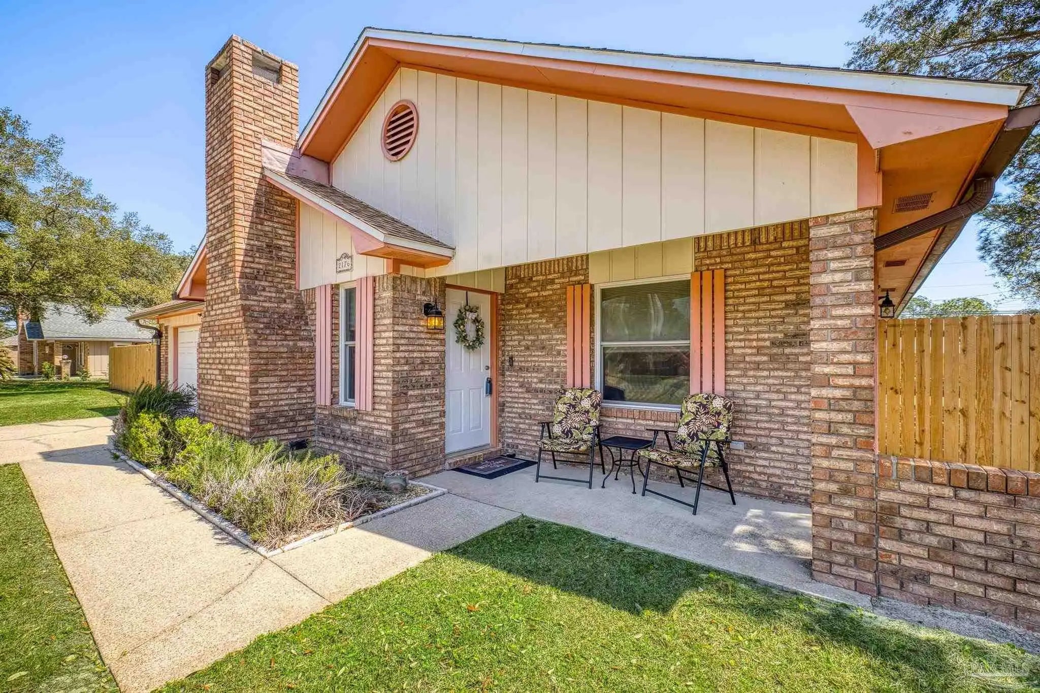 Photo of Listing #679669