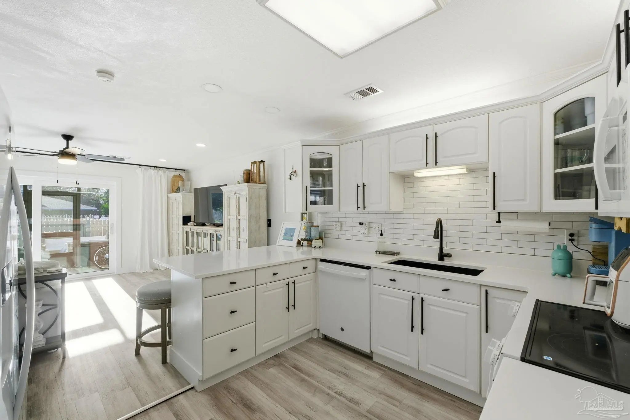 Photo of Listing #675628