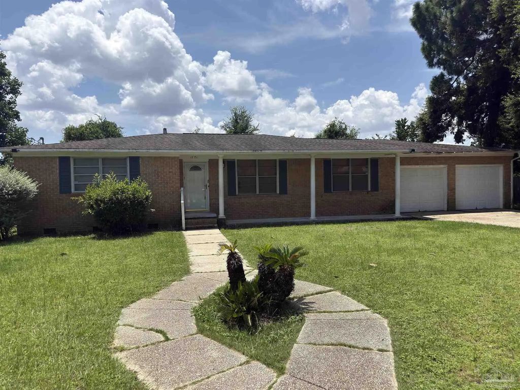 1701 Bakalane Ave, Pensacola