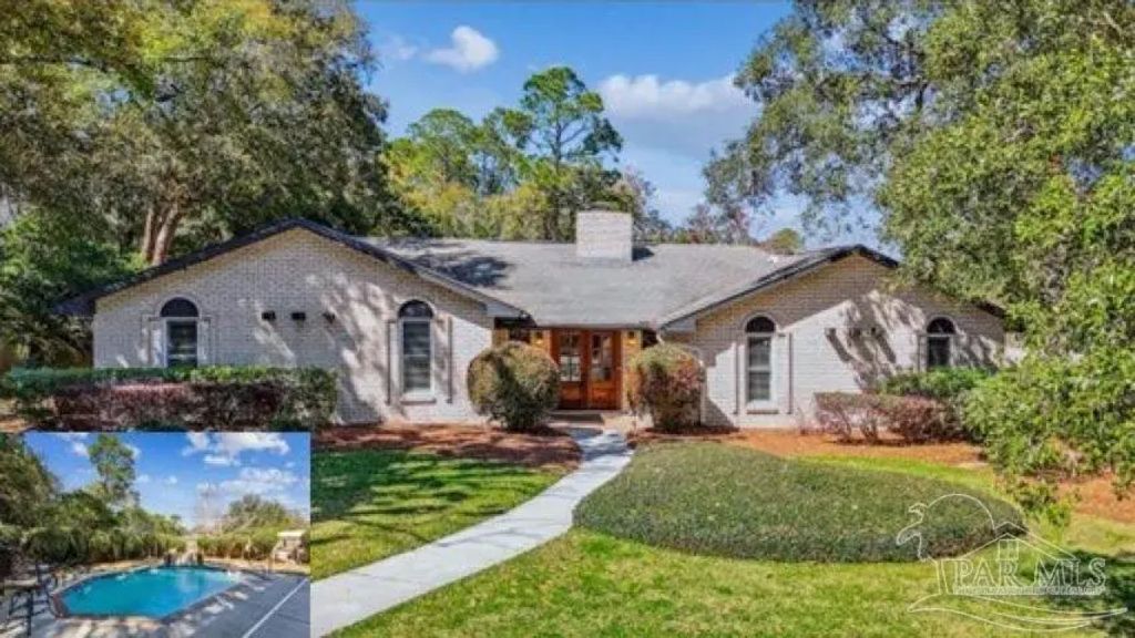 1940 Villafane Dr, Pensacola