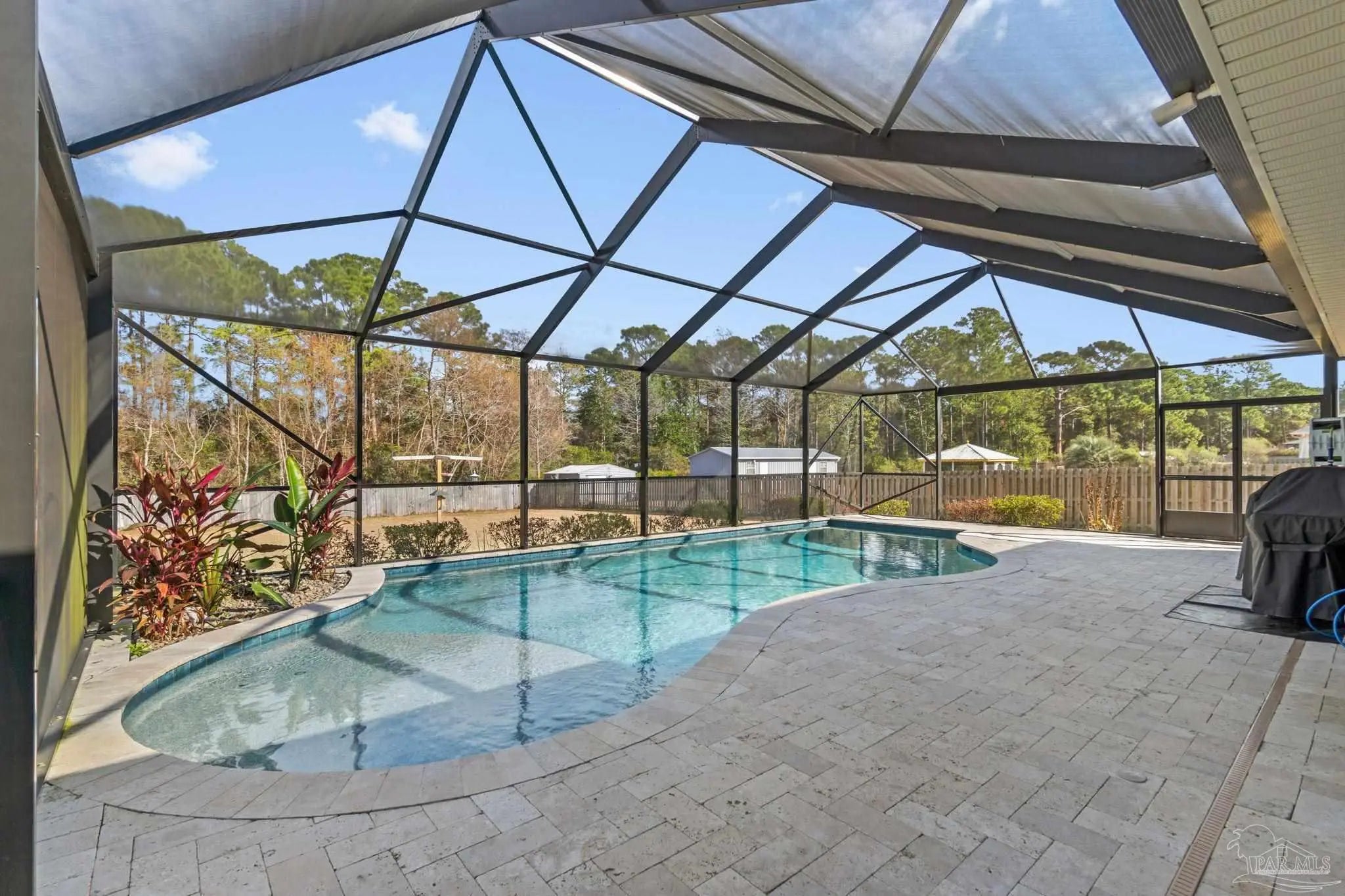 Photo of Listing #676558